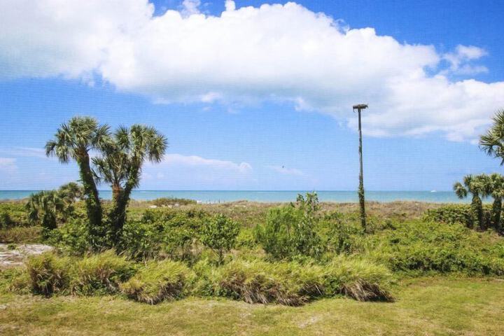 South Seas Beach Villa 2001