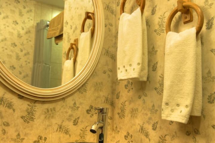 Los Gatos Bed & Breakfast