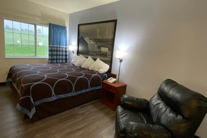 Room 6 of 29