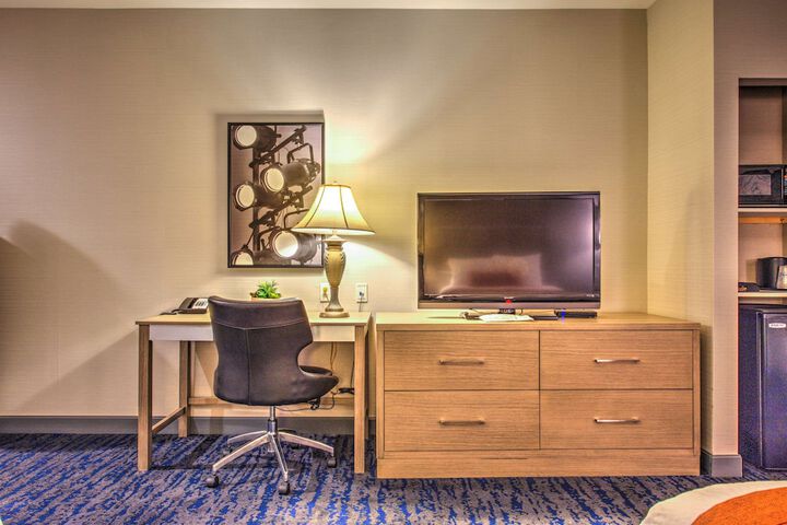 Room 11 of 35