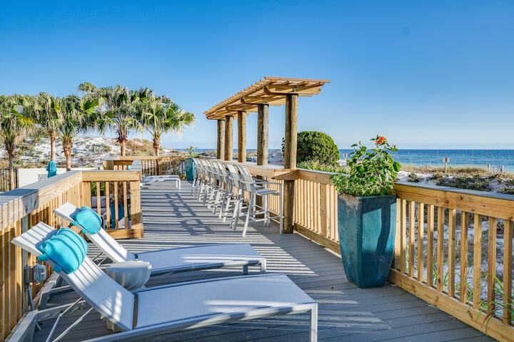 Sundeck 74 of 86