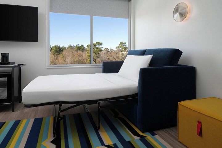 Aloft by Marriott Shenandoah Woodlands Area