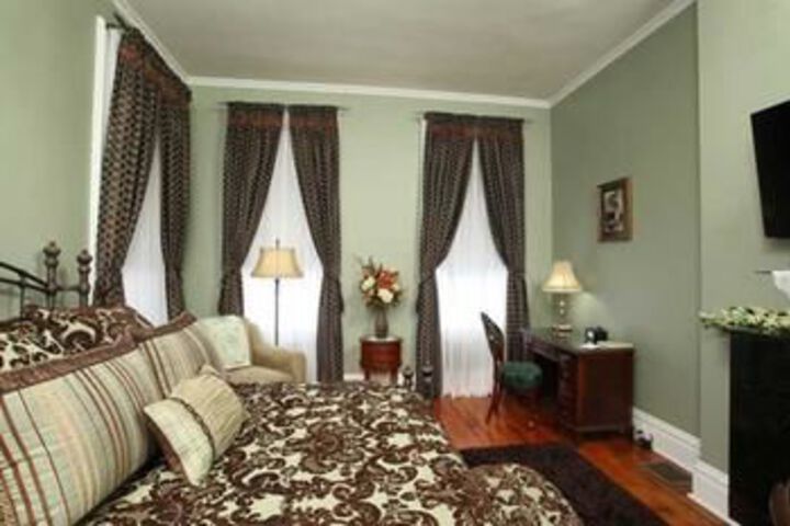 Abigail House Bed & Breakfast