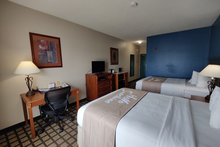 Baymont by Wyndham Albany MN