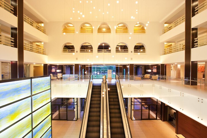 Hotel Interior 11 of 95