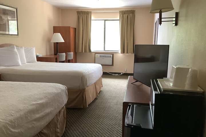 Luxury Inn & Suites