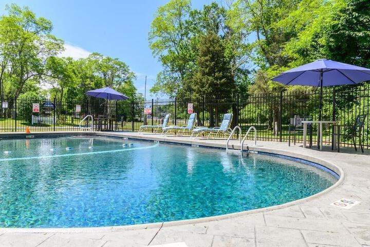 Pool 8 of 41