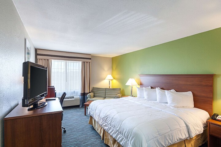 Room 15 of 29