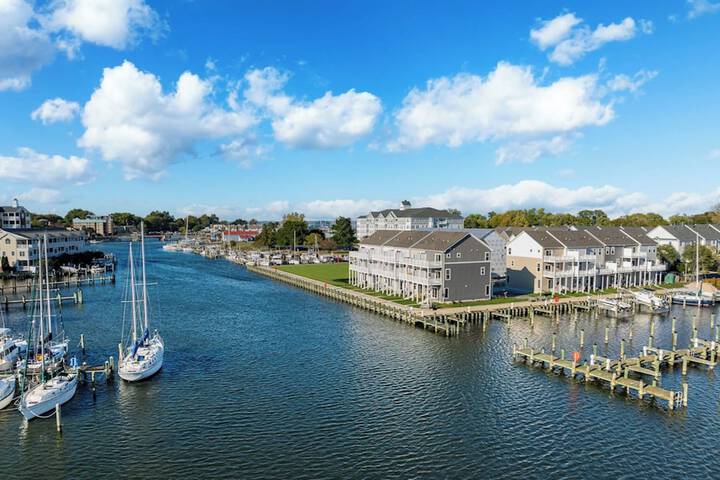 Walk to Dtwn: Waterfront Eastern Shore Townhome!