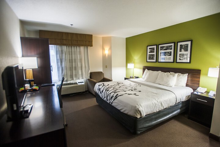 Room 37 of 53