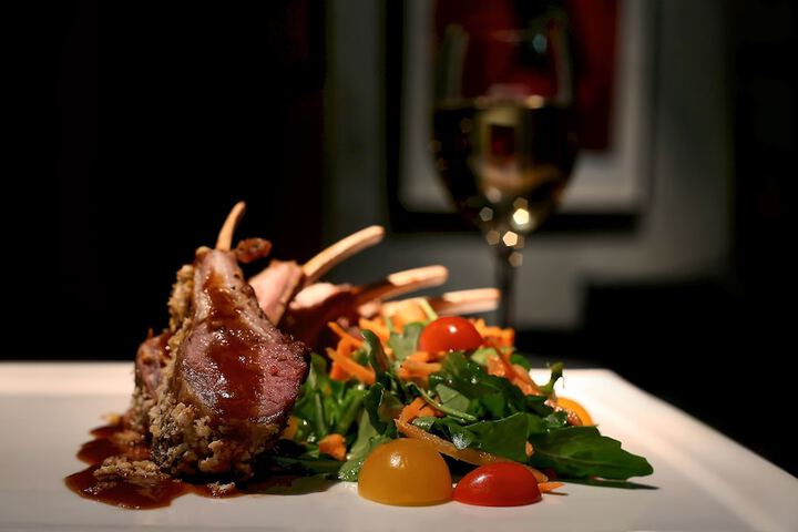 Dining 52 of 69