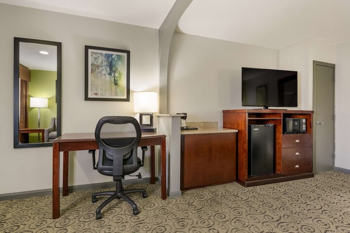 Room 20 of 36