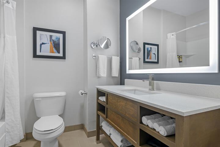 Best Western Plus Washington Hotel