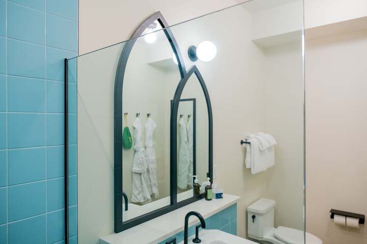 Room 108 of 195
