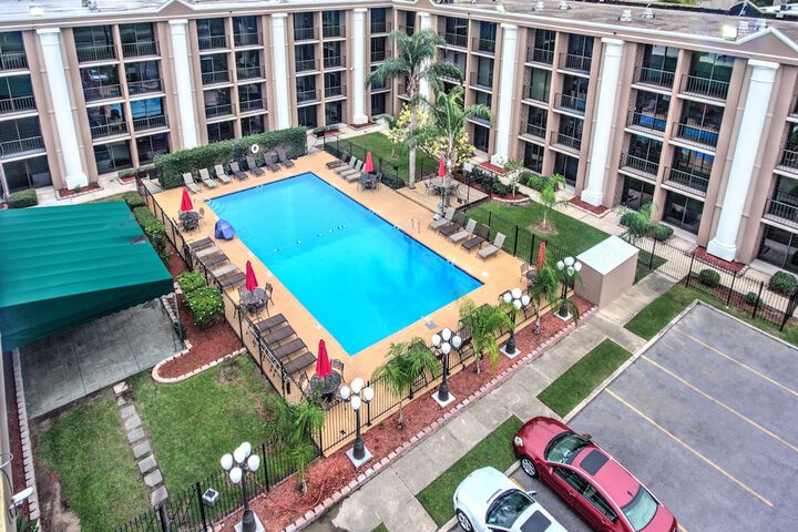 Hotel 4 of 56
