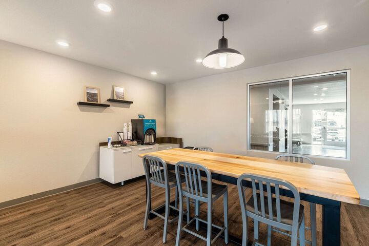 WoodSpring Suites Moreno Valley