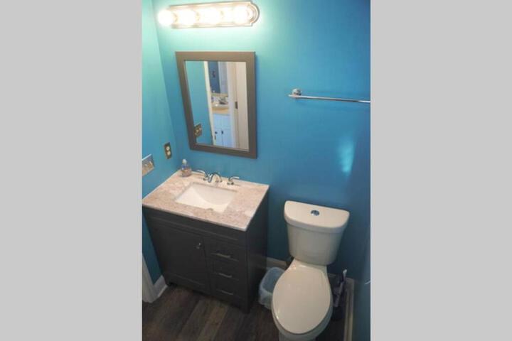 Aqua Haven - Second Street from Beach Home