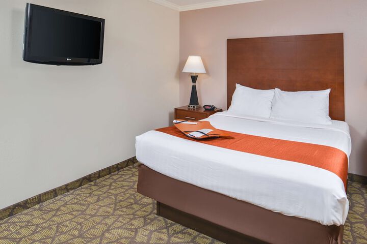 Room 21 of 40