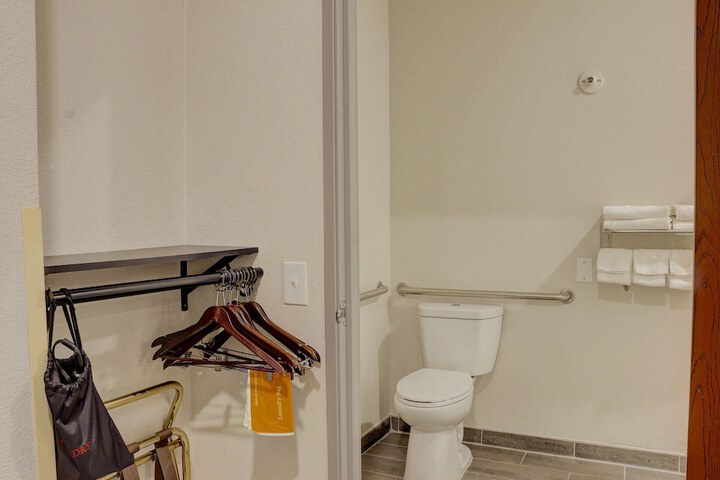 Quality Inn & Suites Roswell North