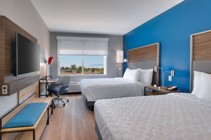 Room 21 of 48