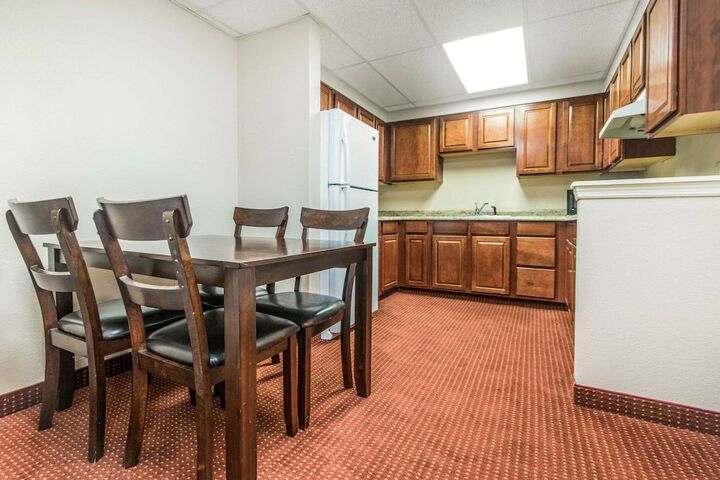 Room 8 of 37