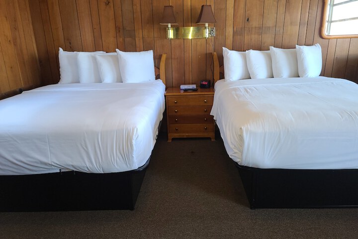 Room 35 of 63