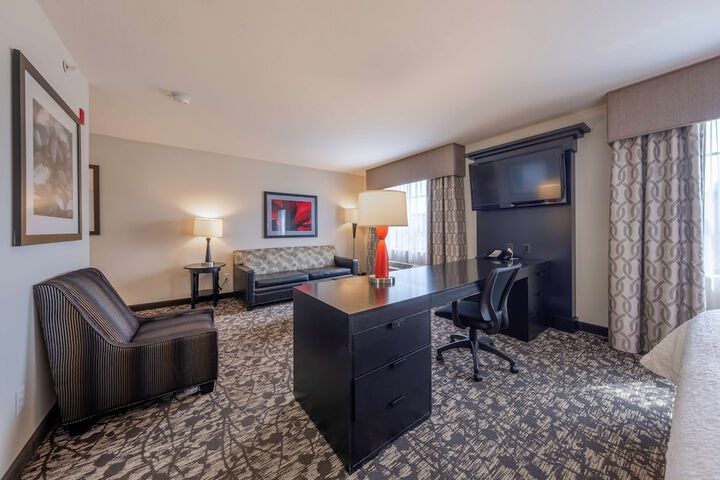 Room 33 of 66