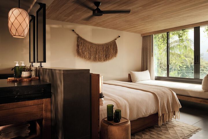 1 Hotel Hanalei Bay