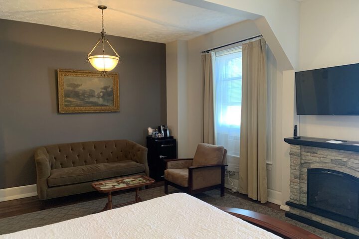 The Naples Hotel