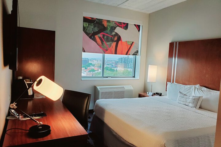 Room 42 of 61
