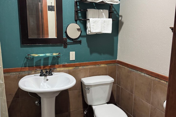 Room 15 of 17