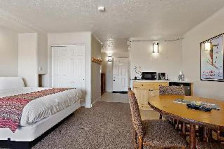 Teewinot Lodge by Grand Targhee Resort