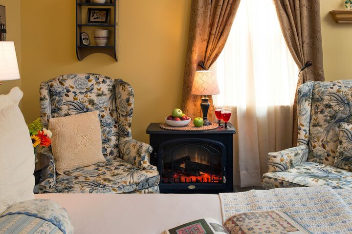 1825 Inn Bed and Breakfast