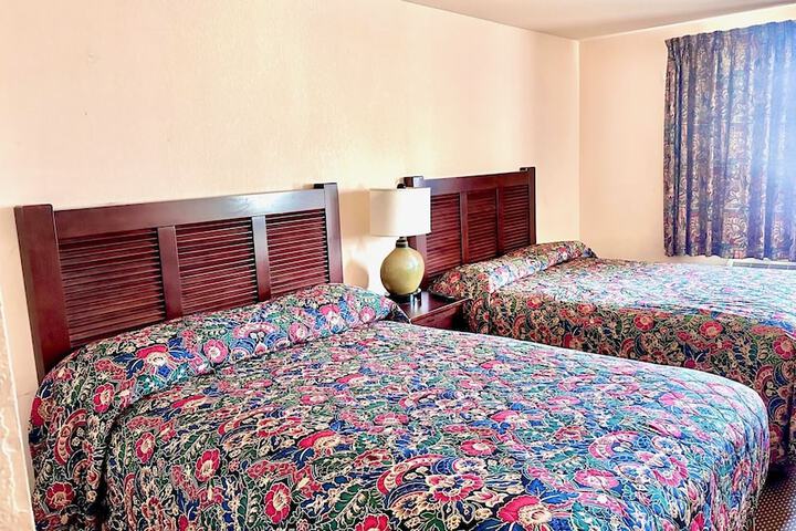 Room 18 of 22