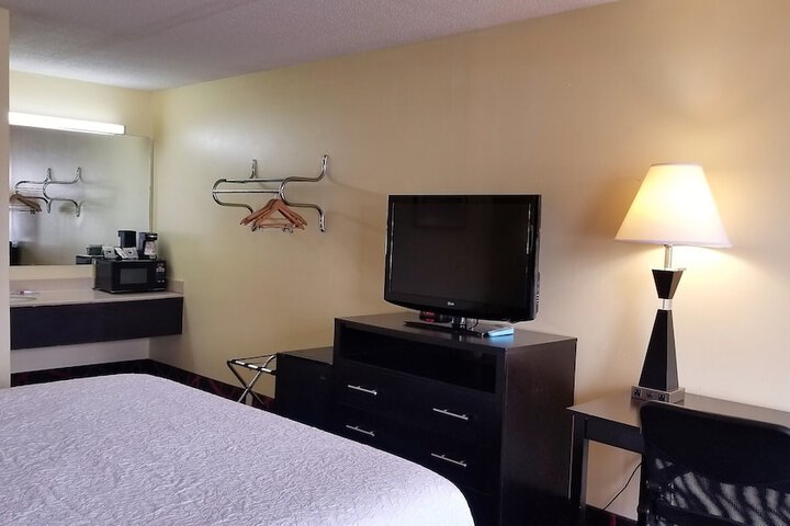 Room 19 of 46