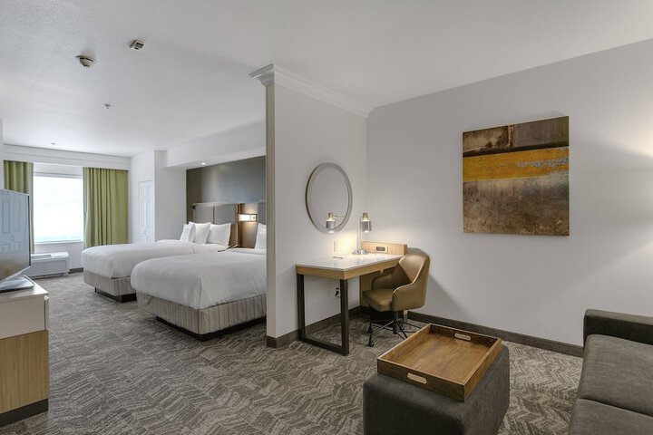 Room 7 of 25