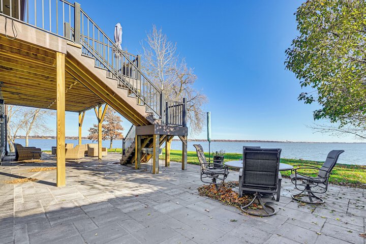 Waterfront Home w / Boat Dock & Deck in Storm Lake!