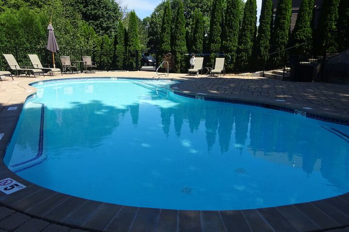 Pool 6 of 51
