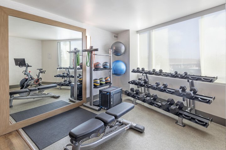 Belamar Hotel Manhattan Beach Tapestry Collection by Hilton