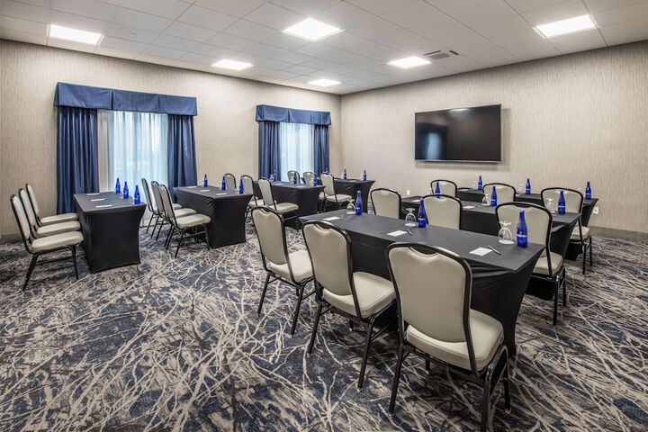 Doubletree by Hilton Monroe Township Cranbury