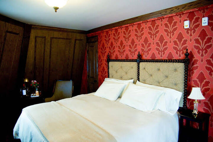 Room 10 of 41