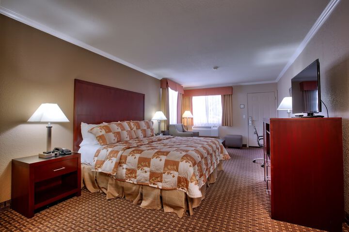 Room 31 of 38