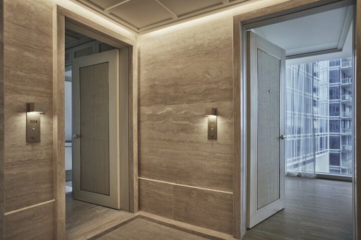 Room 30 of 92