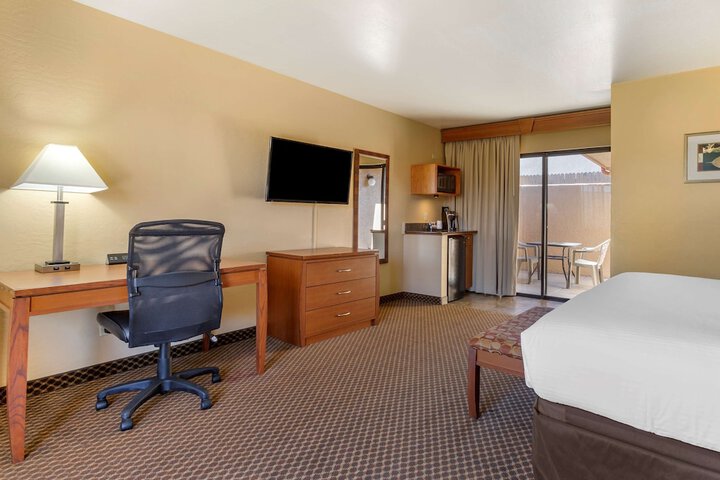 Room 38 of 49