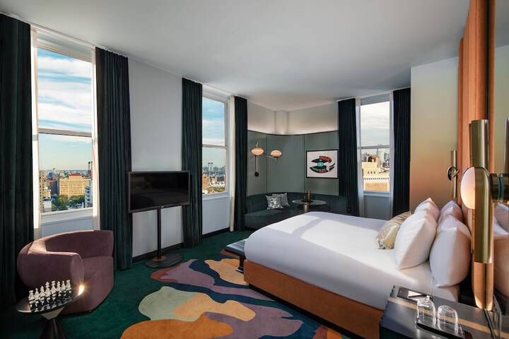 Room 42 of 87