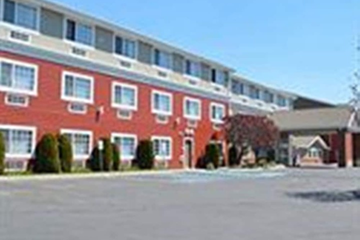Hotel 2 of 32