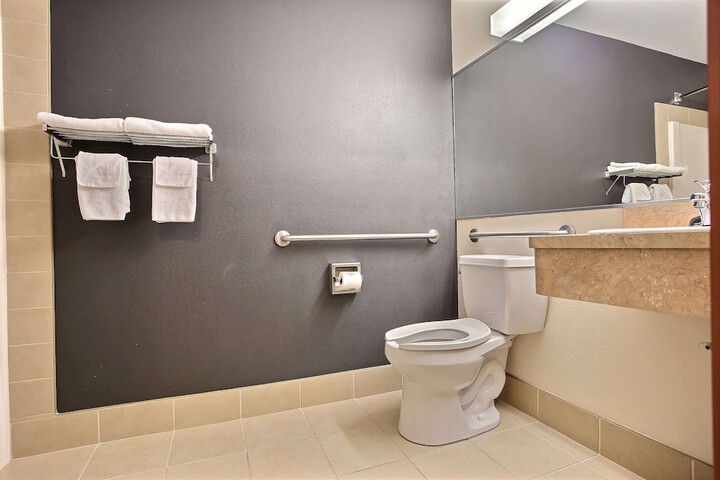 Room 40 of 56