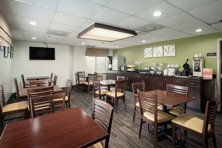 SureStay by Best Western Summerville Flowertown