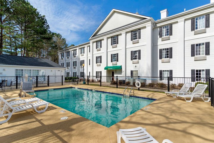 Pool 6 of 38