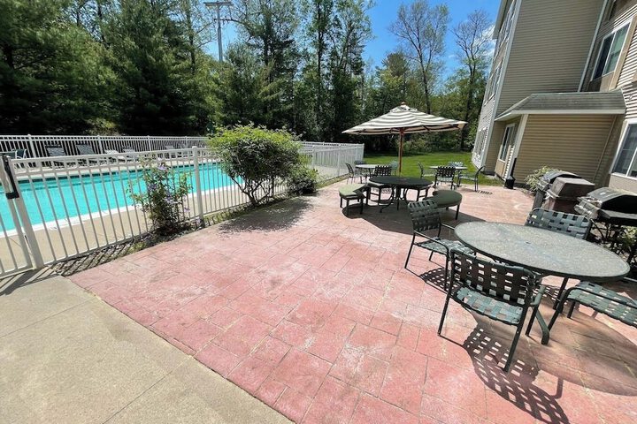 Country Inn & Suites by Radisson Lake George (Queensbury), NY
